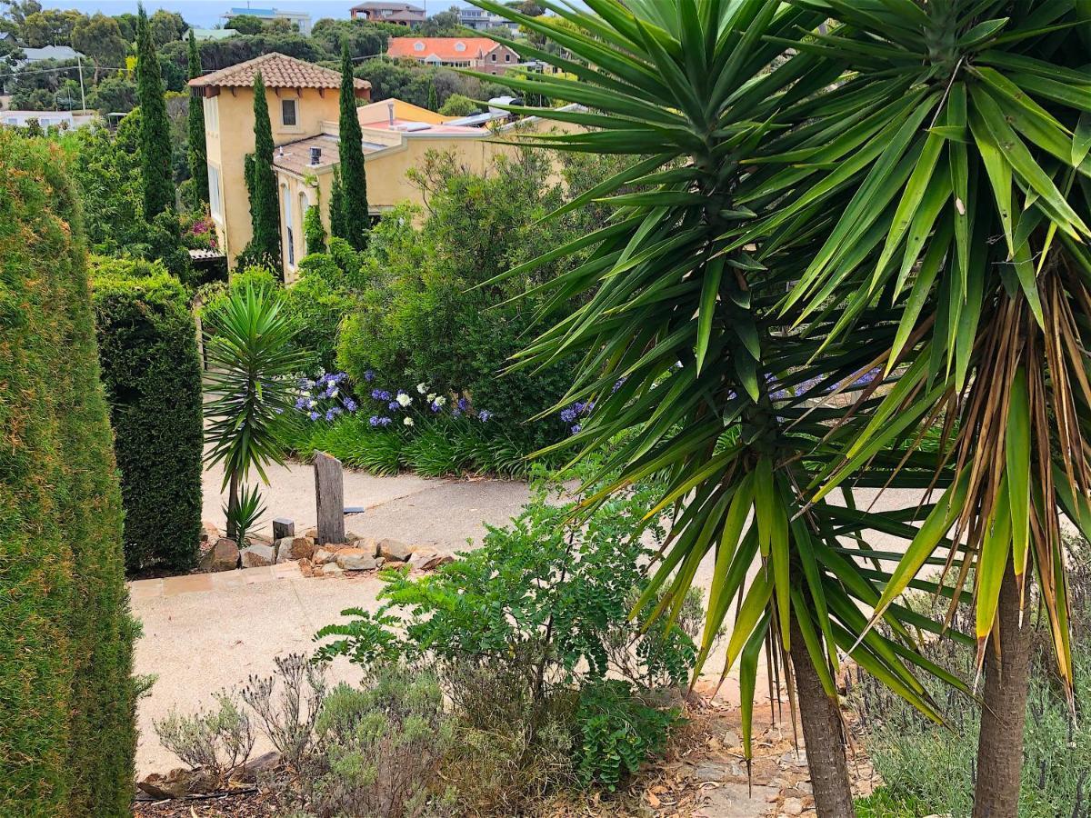 Villa Mallorca Red Hill South エクステリア 写真