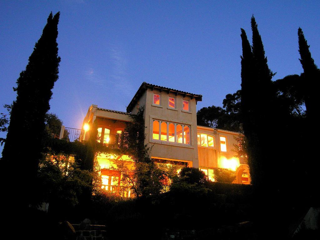 Villa Mallorca Red Hill South エクステリア 写真